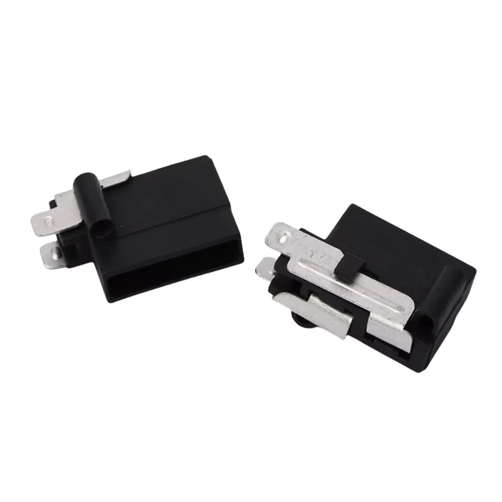 40A 32VDC Panel Mount Standard Blade Fuse Holder GF/705A Automotive Fuse